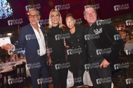 Teatro Dinner Show-Premiere 'Taste The Act of Show & Cuisine' in München