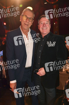 Teatro Dinner Show-Premiere 'Taste The Act of Show & Cuisine' in München