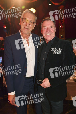 Teatro Dinner Show-Premiere 'Taste The Act of Show & Cuisine' in München