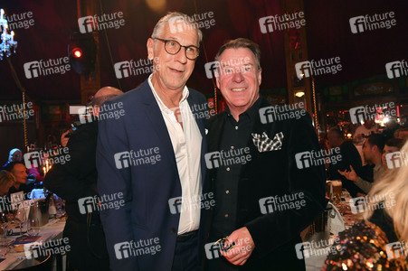 Teatro Dinner Show-Premiere 'Taste The Act of Show & Cuisine' in München