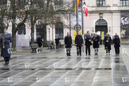 Kranzniederlegung zum Volkstrauertag in Berlin