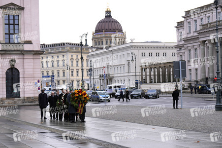 Kranzniederlegung zum Volkstrauertag in Berlin