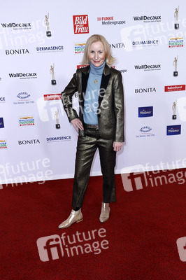 Goldene Bild der Frau 2024 in Hamburg