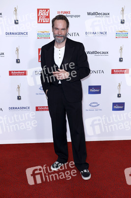 Goldene Bild der Frau 2024 in Hamburg