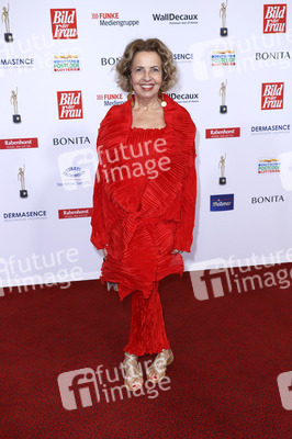 Goldene Bild der Frau 2024 in Hamburg