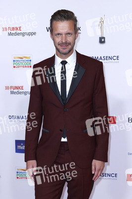 Goldene Bild der Frau 2024 in Hamburg