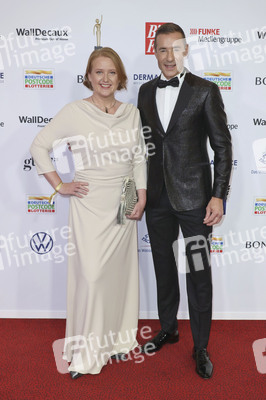 Goldene Bild der Frau 2024 in Hamburg
