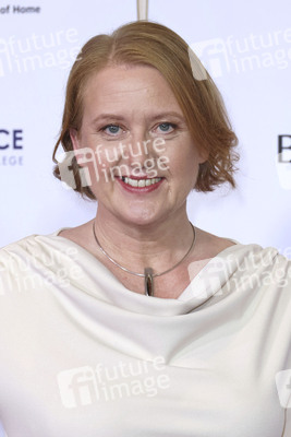 Goldene Bild der Frau 2024 in Hamburg