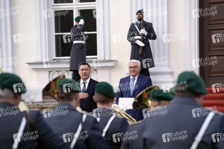 Begrüßung des Präsidenten der Kirgisischen Republik in Berlin