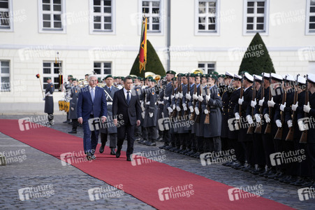 Begrüßung des Präsidenten der Kirgisischen Republik in Berlin