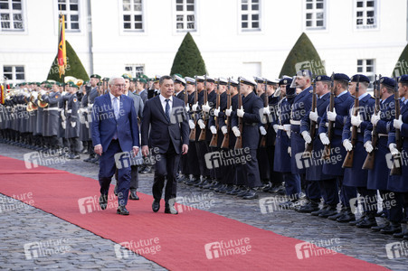 Begrüßung des Präsidenten der Kirgisischen Republik in Berlin
