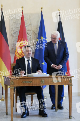 Begrüßung des Präsidenten der Kirgisischen Republik in Berlin