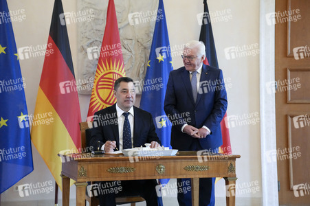 Begrüßung des Präsidenten der Kirgisischen Republik in Berlin