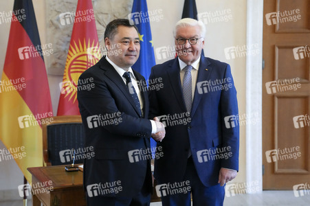 Begrüßung des Präsidenten der Kirgisischen Republik in Berlin