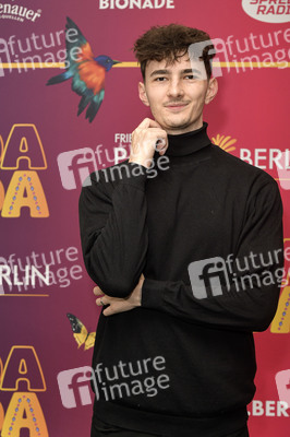 Young Show 'Frida & Frida' in Berlin