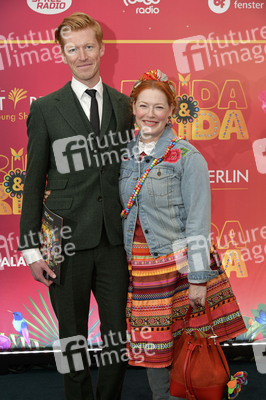 Young Show 'Frida & Frida' in Berlin