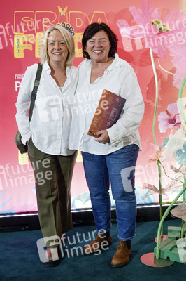 Young Show 'Frida & Frida' in Berlin