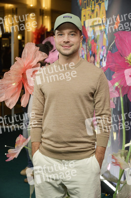 Young Show 'Frida & Frida' in Berlin