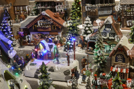 WeihnachtsZauber Gendarmenmarkt 2024 in Berlin