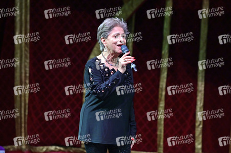 Geburtstags-Show 'Stars in der Manege' zum 80. Geburtstag von Bert Beel in Berlin