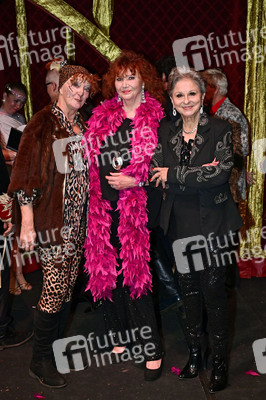 Geburtstags-Show 'Stars in der Manege' zum 80. Geburtstag von Bert Beel in Berlin