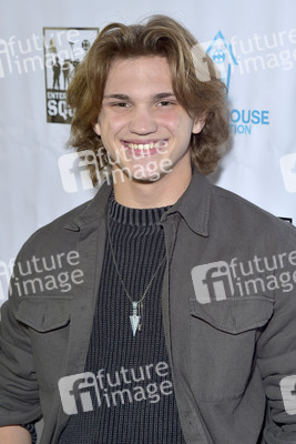 Filmpremiere 'Dark Night of the Soul' in Los Angeles