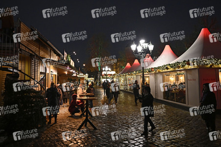 Weihnachtsmarkt am Schloss Charlottenburg in Berlin