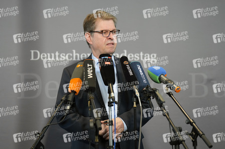 Öffentliche Zeugenvernehmung des 1. Untersuchungsausschusses 'Afghanistan' in Berlin