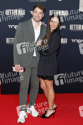 Filmpremiere 'Better Man - Die Robbie Williams Story' in Köln