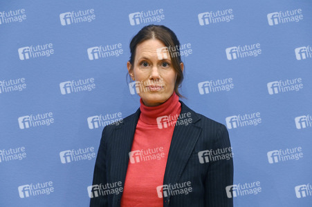 Bundespressekonferenz Menschenrechtsbericht in Berlin