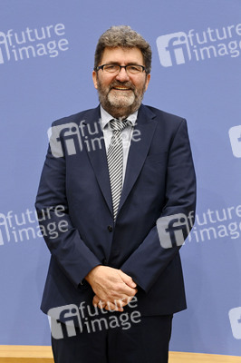Bundespressekonferenz Menschenrechtsbericht in Berlin