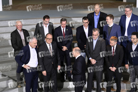 Treffen von Olaf Scholz mit Vertretern der Stahlbranche in Berlin
