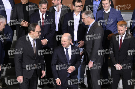 Treffen von Olaf Scholz mit Vertretern der Stahlbranche in Berlin