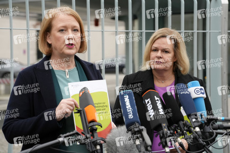 Pressekonferenz Nationaler Aktionsplan gegen Menschenhandel und Gewaltstrategien in Berlin