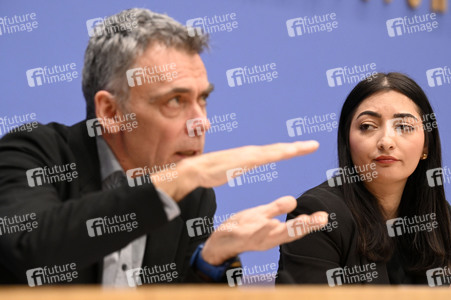 Bundespressekonferenz 14. Integrationsbericht in Berlin