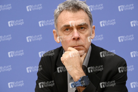 Bundespressekonferenz 14. Integrationsbericht in Berlin