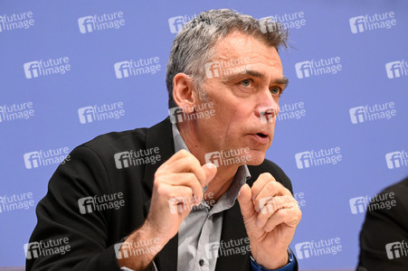 Bundespressekonferenz 14. Integrationsbericht in Berlin