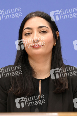 Bundespressekonferenz 14. Integrationsbericht in Berlin