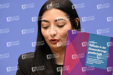 Bundespressekonferenz 14. Integrationsbericht in Berlin