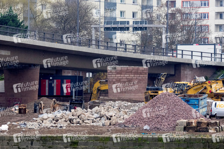 Die eingestürzte Carolabrücke in Dresden