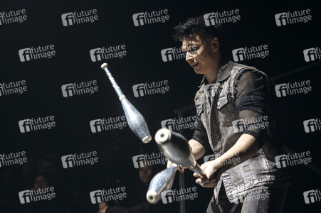 Flic Flac - Die Wintershow in Erfurt