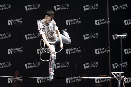 Flic Flac - Die Wintershow in Erfurt