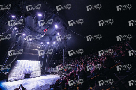 Flic Flac - Die Wintershow in Erfurt