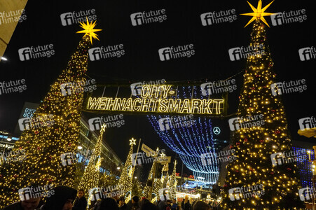 City-Weihnachtsmarkt an der Gedächtniskirche in Berlin