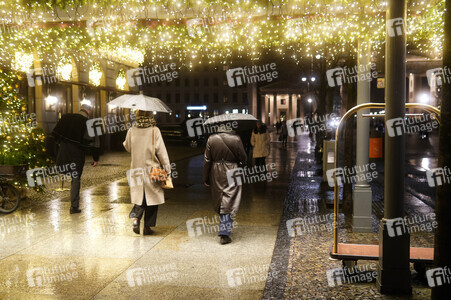Weihnachtszeit am Pariser Platz in Berlin