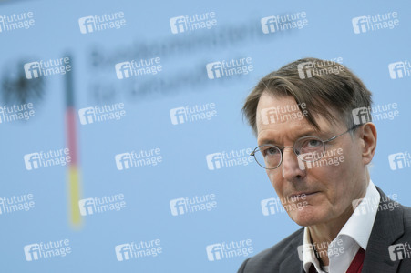 Pressekonferenz mit Karl Lauterbach in Berlin