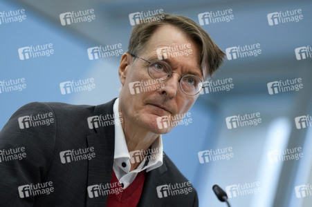 Pressekonferenz mit Karl Lauterbach in Berlin