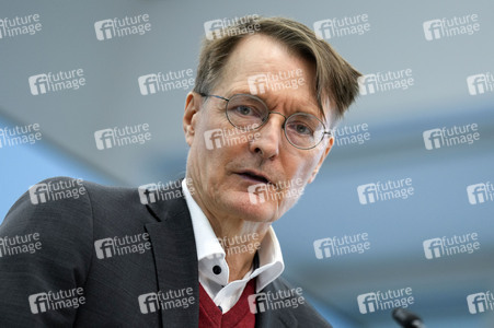 Pressekonferenz mit Karl Lauterbach in Berlin