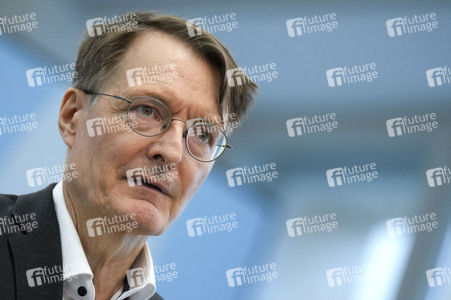 Pressekonferenz mit Karl Lauterbach in Berlin