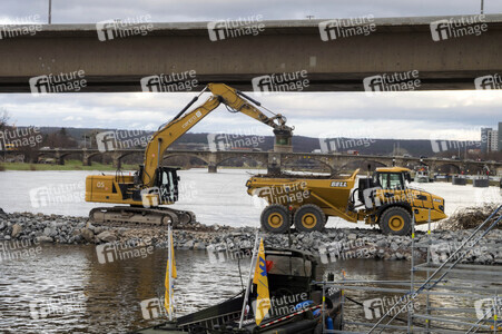 Abrissarbeiten an der Carolabrücke in Dresden